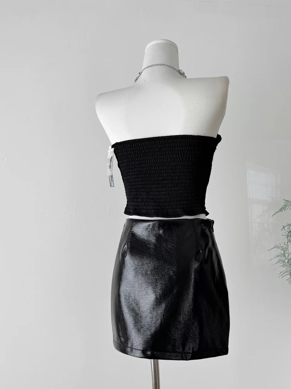 Women’s Black Faux Leather Corset Top and Mini Skirt Set Clothes ! - Image 4